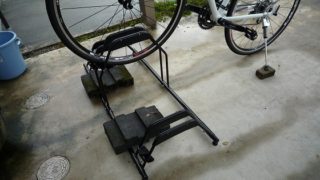 自転車3台駐輪用スタンド、「アイリスオーヤマ スタンド 自転車 BYS-3 ブラック」を設置してみた。